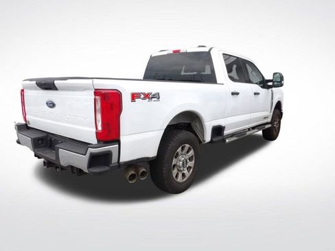 Used 2024 Ford F250 XLT w/ FX4 Off-Road Package AWD/4WD image 17