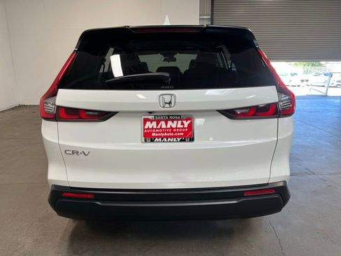 Used 2025 Honda CR-V EX image 4
