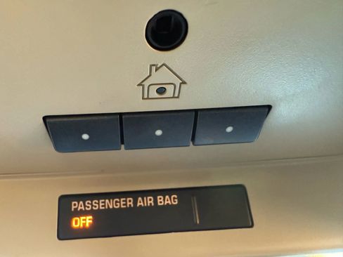 Used 2016 Chevrolet Tahoe LTZ image 23