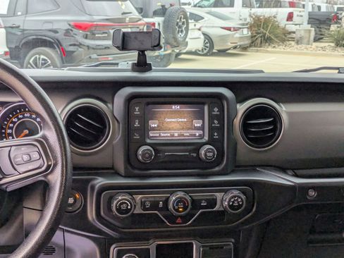 Certified 2021 Jeep Wrangler Sport image 14