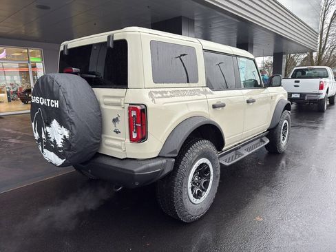 New 2025 Ford Bronco Badlands image 4