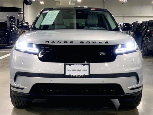 Used 2023 Land Rover Range Rover Velar S image 3