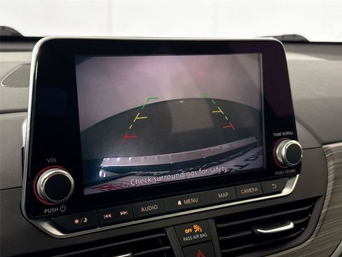 Used 2022 Nissan Altima 2.5 SL FWD image 25