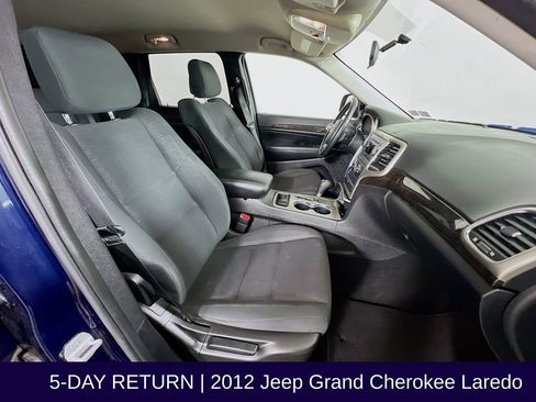 Used 2012 Jeep Grand Cherokee Laredo w/ Laredo E Group image 29