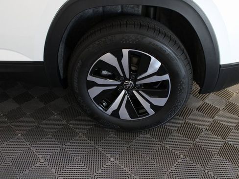 New 2026 Volkswagen Atlas Cross Sport SE image 19