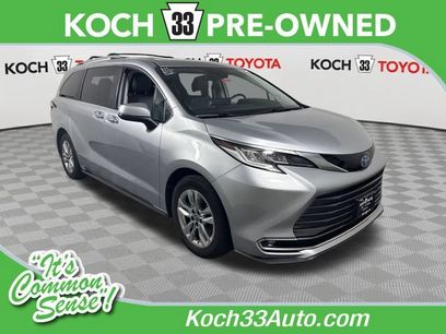 Used 2022 Toyota Sienna Limited
