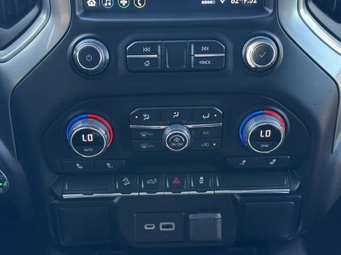 Used 2022 Chevrolet Silverado 1500 LT Trail Boss w/ Bed Protection Package image 35