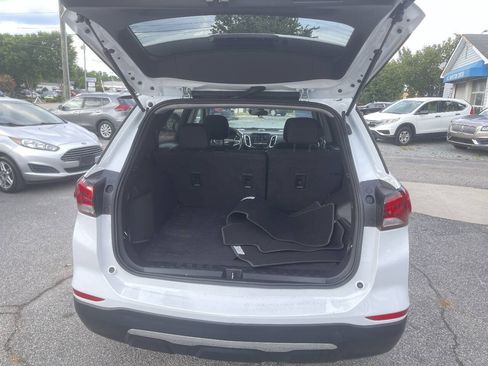 Used 2023 Chevrolet Equinox LT FWD image 10