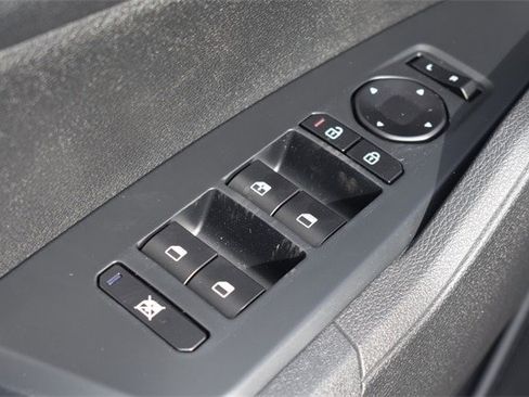 New 2026 Kia Sportage LX image 18