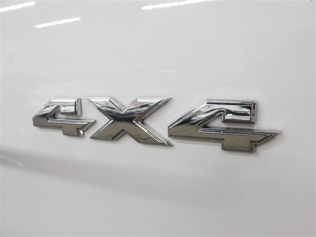 Used 2018 RAM 1500 Laramie w/ Convenience Group AWD/4WD image 9