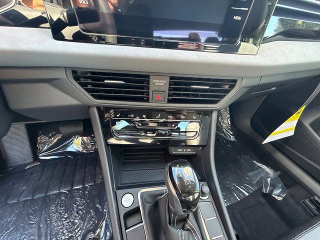 New 2027 Volkswagen Jetta SE FWD image 22