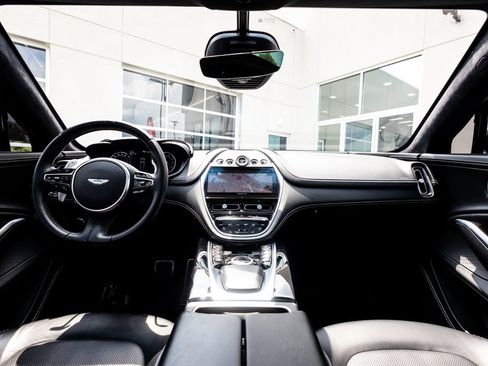 Used 2021 Aston Martin DBX AWD/4WD image 36