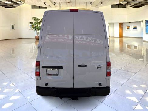 Used 2021 Nissan NV 2500 SV image 6