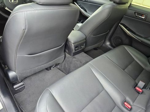 Used 2016 Lexus IS 200t RWD image 29