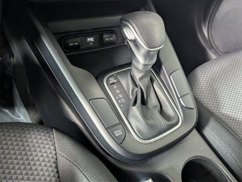 Used 2023 Kia Soul LX image 23