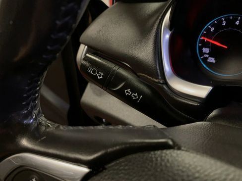 Used 2019 Chevrolet Traverse LT image 24