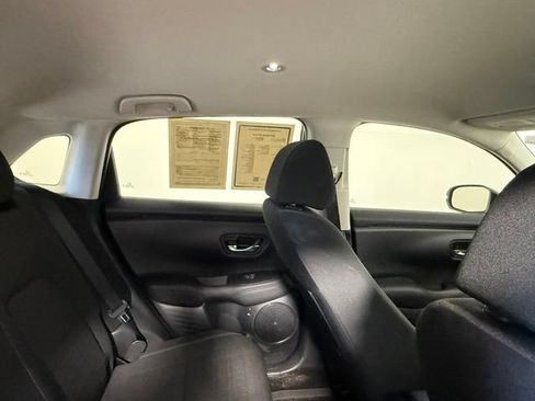 Used 2025 Honda HR-V LX image 38
