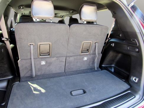 Used 2024 Jeep Grand Cherokee L Altitude image 39