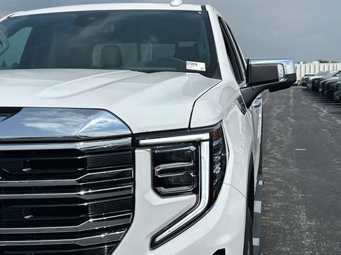 New 2026 GMC Sierra 1500 SLT w/ SLT Premium Package AWD/4WD image 12