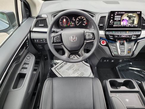 Certified 2025 Honda Odyssey Touring image 11