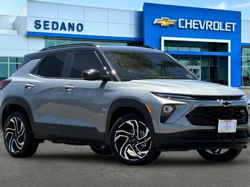 New 2026 Chevrolet TrailBlazer RS w/ Convenience Package AWD/4WD image 2