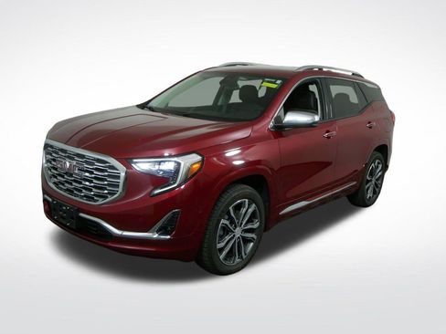 Used 2020 GMC Terrain Denali w/ Denali Premium Package AWD/4WD image 9