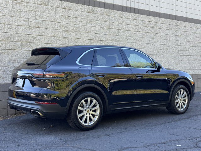 Used 2020 Porsche Cayenne AWD/4WD image 3