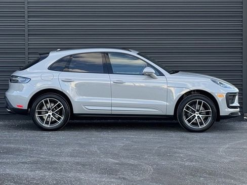 New 2026 Porsche Macan image 8