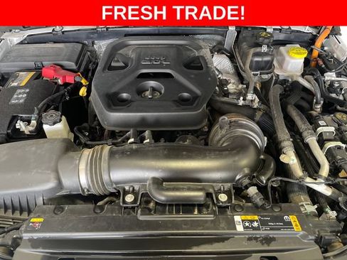 Used 2024 Jeep Wrangler Unlimited Rubicon 4xe AWD/4WD image 25
