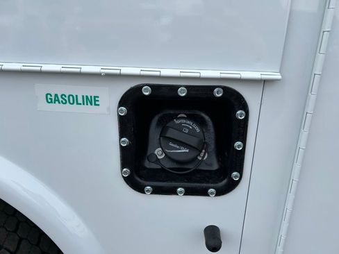 New 2026 Ford F550 4x4 Crew Cab image 37