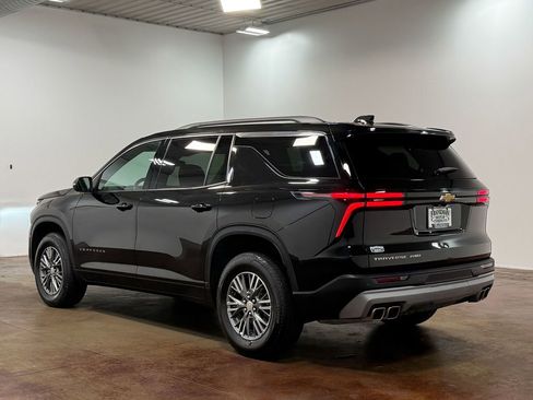 Used 2026 Chevrolet Traverse LT AWD/4WD image 26