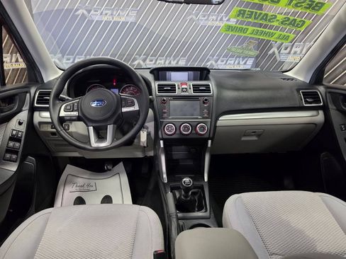 Used 2018 Subaru Forester 2.5i AWD/4WD image 12