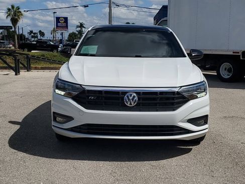 Used 2019 Volkswagen Jetta R-Line image 2