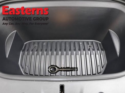 Used 2022 Tesla Model Y Performance image 7