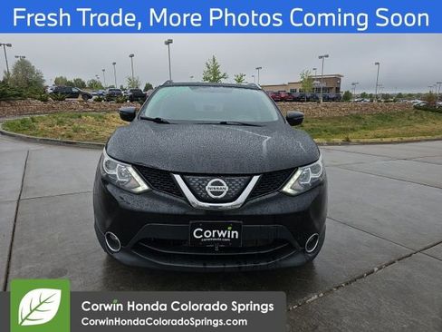Used 2018 Nissan Rogue Sport SV w/ SV All-Weather Package AWD/4WD image 8