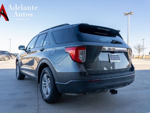 Used 2020 Ford Explorer XLT image 4
