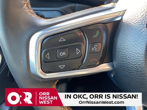 Used 2023 Jeep Gladiator Overland image 23