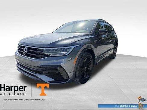 Used 2024 Volkswagen Tiguan SE R-Line FWD image 1