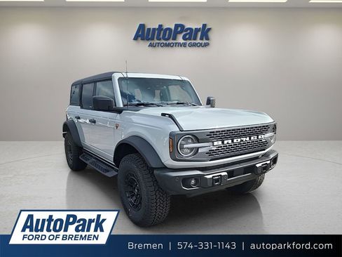 New 2026 Ford Bronco Badlands image 1
