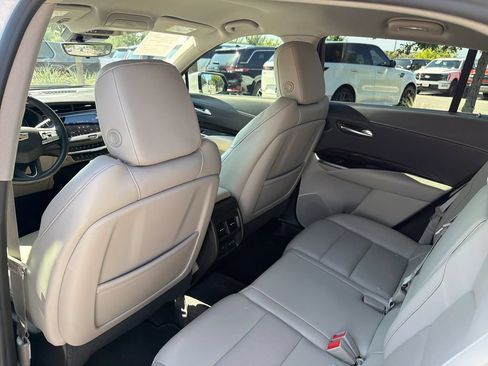 Used 2023 Cadillac XT4 Premium Luxury w/ Technology Package AWD/4WD image 36