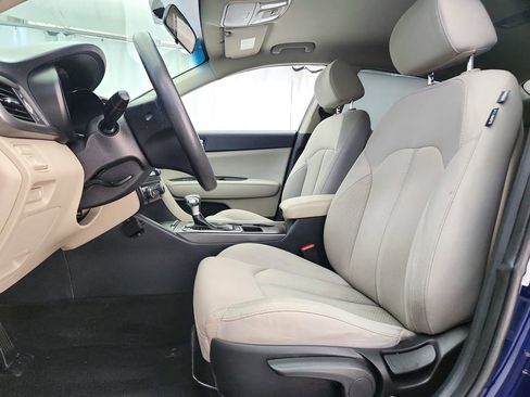 Used 2018 Kia Optima LX FWD image 11