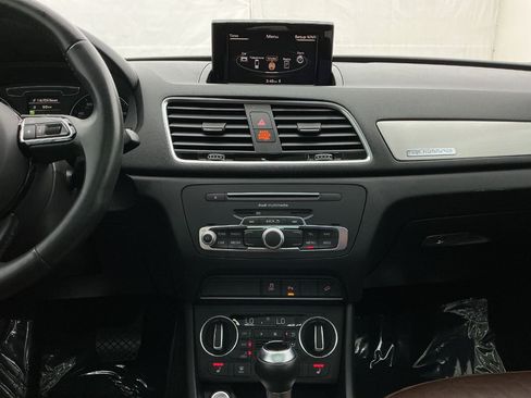 Used 2018 Audi Q3 2.0T Premium AWD/4WD image 31