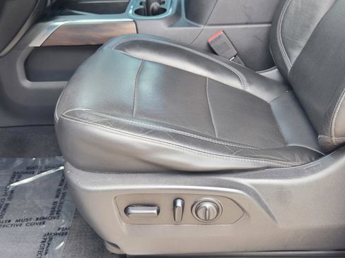 Used 2020 GMC Sierra 1500 SLT AWD/4WD image 17
