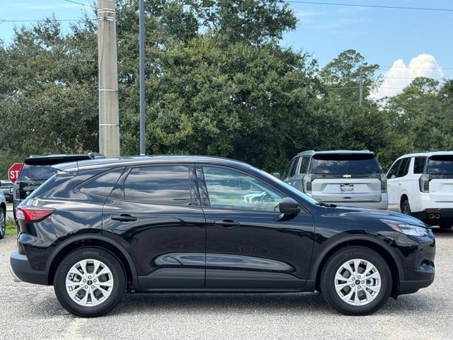 Used 2026 Ford Escape Active w/ Tech Pack #1 FWD image 5