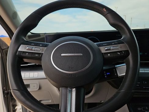 Used 2024 Hyundai Kona SEL w/ Convenience Package image 30