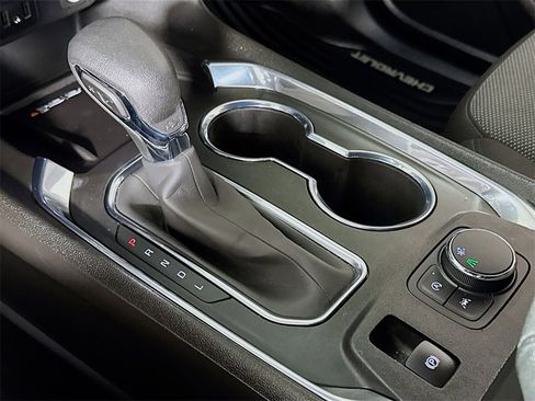 Used 2023 Chevrolet Traverse LT image 14