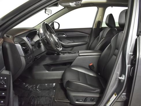 Used 2021 Nissan Rogue SV w/ Premium Package AWD/4WD image 11