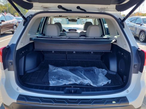 Used 2022 Subaru Forester Limited w/ Popular Package #3 image 13