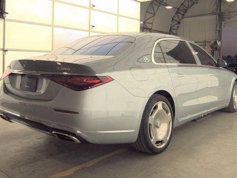 Used 2024 Mercedes-Benz Maybach S 580 4MATIC image 3