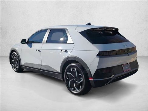 Certified 2024 Hyundai Ioniq 5 SEL image 8